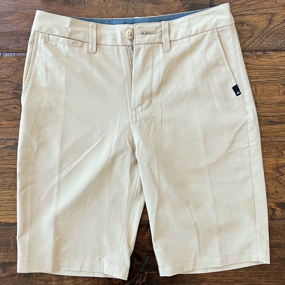 Quicksilver Tan Shorts